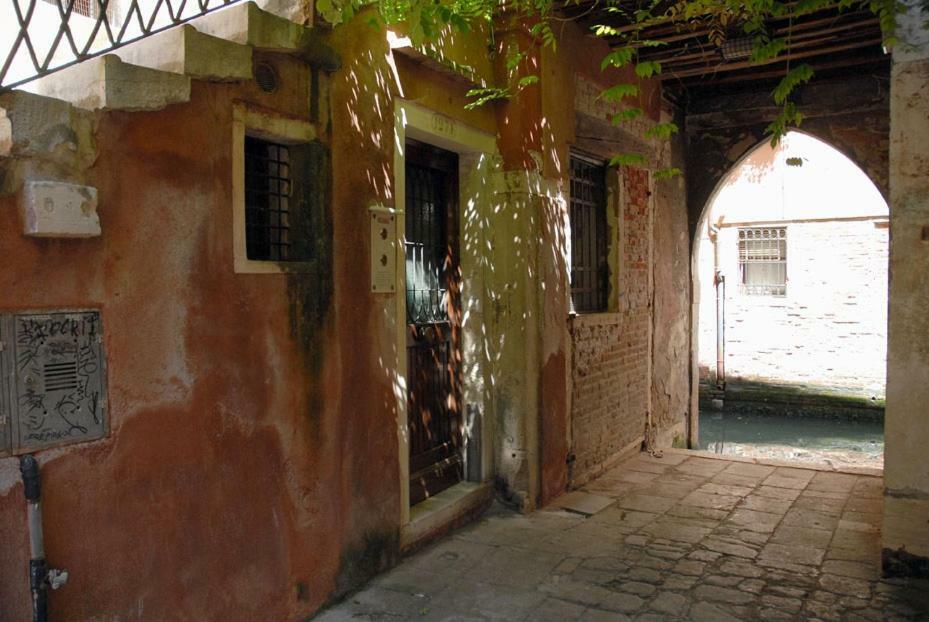 Dorsoduro - Corte Della Comare Veneţia Exterior foto
